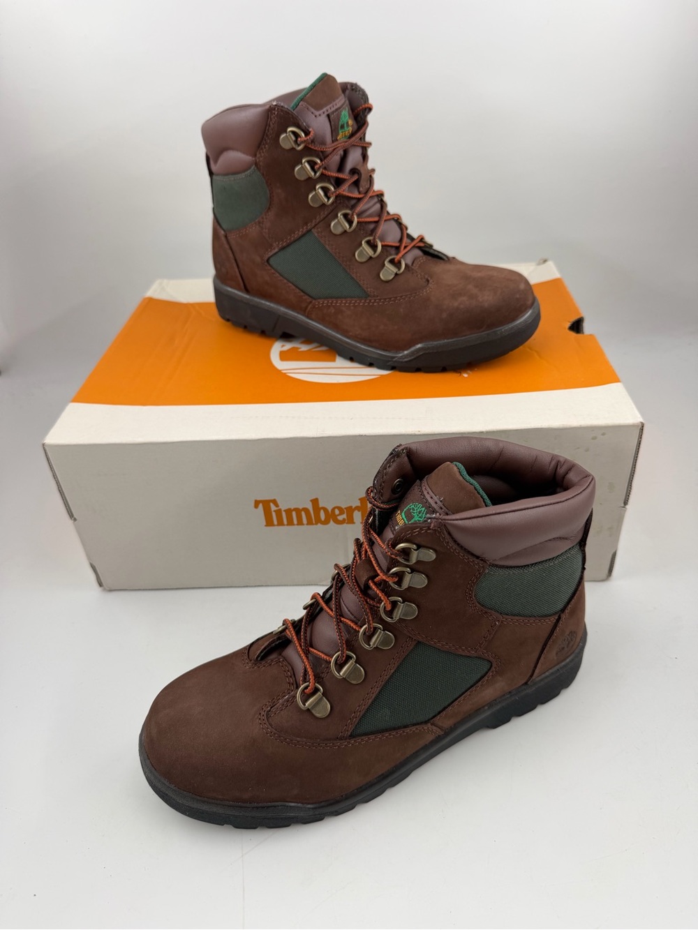 Timberland Kids 6” Beef & Broccoli -SZ 6 Y-Waterproof Nubuck Suede Field Boots